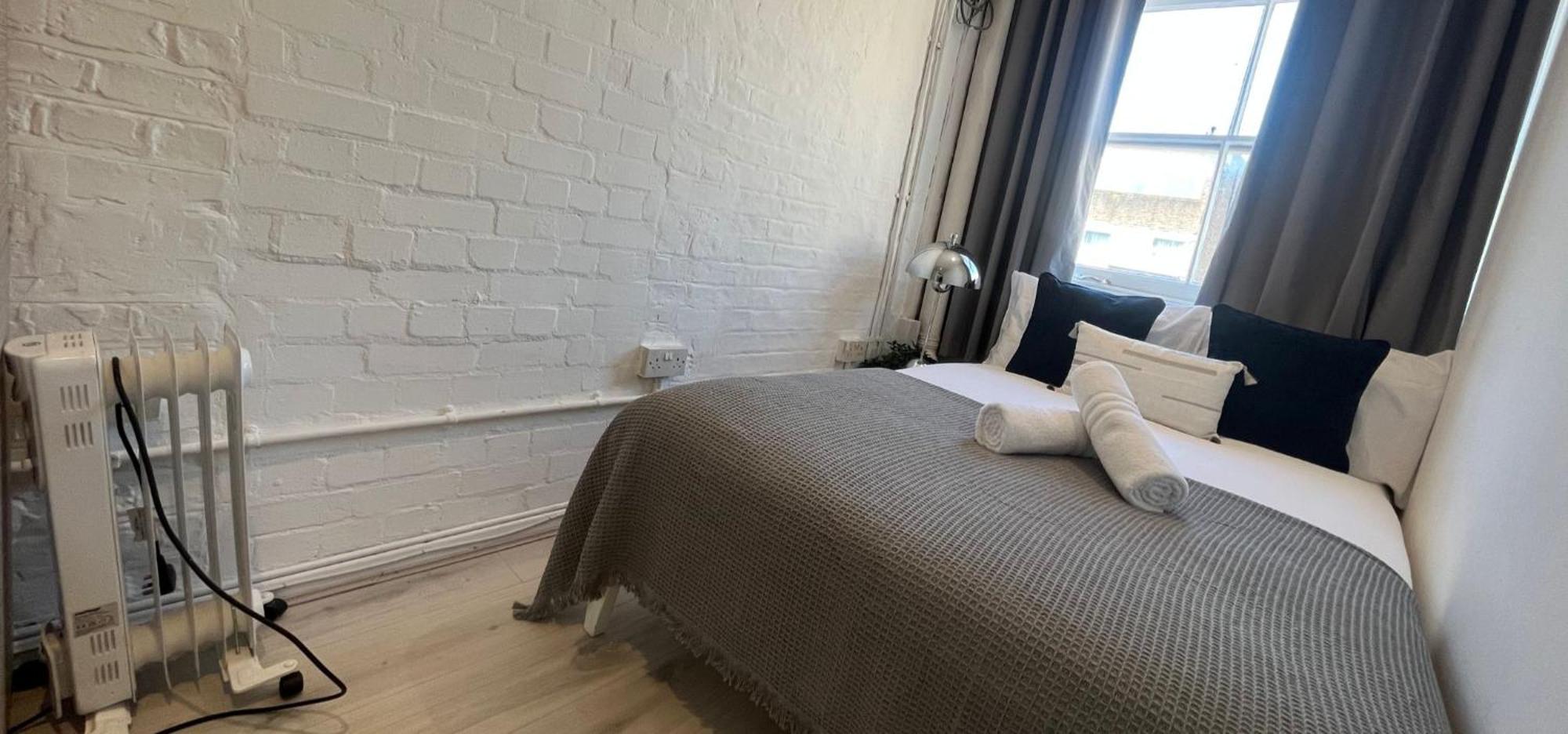 Nifty 2 Bedroom Flat In Goswell Rd ロンドン エクステリア 写真